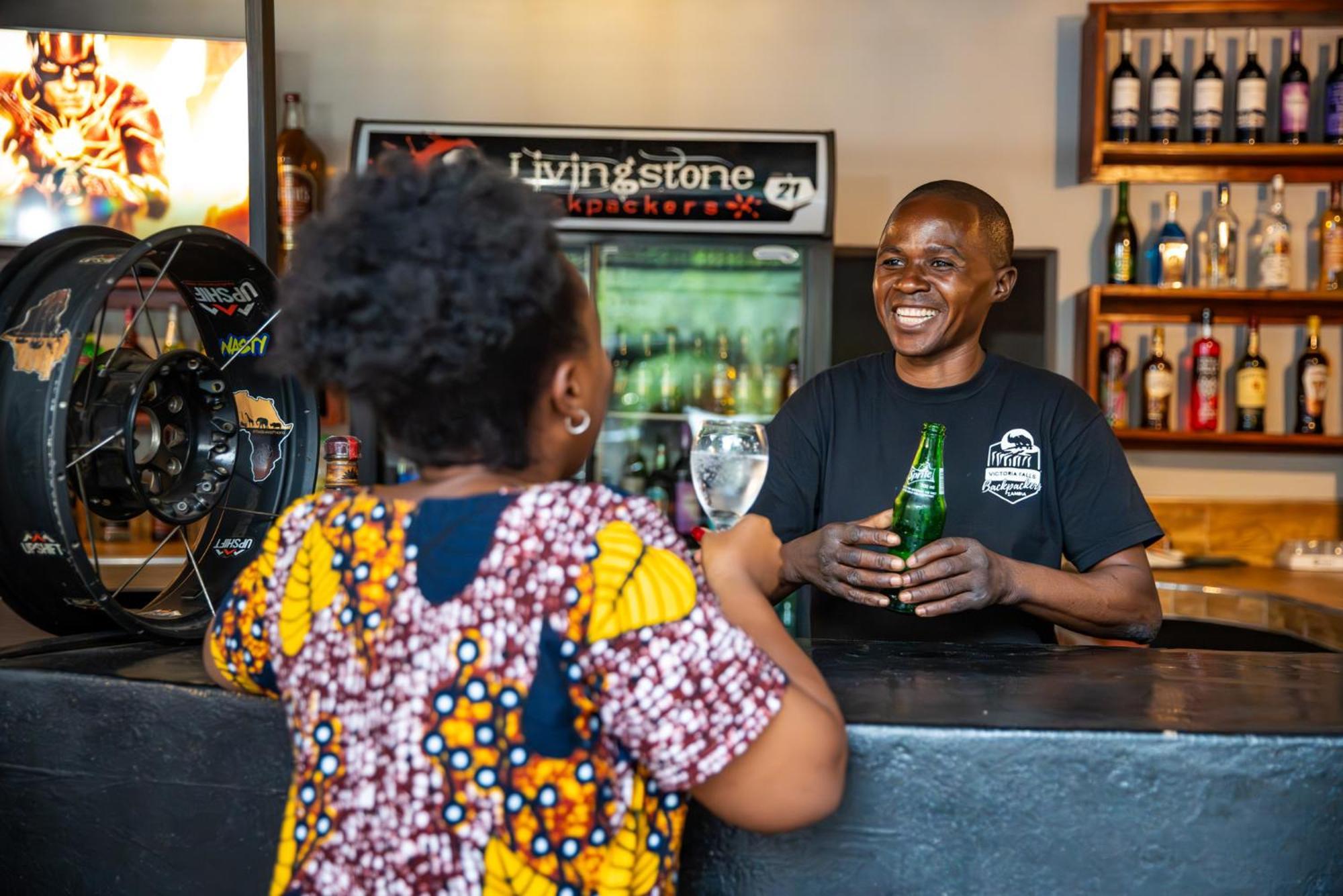 Victoria Falls Backpackers Zambia リビングストン エクステリア 写真